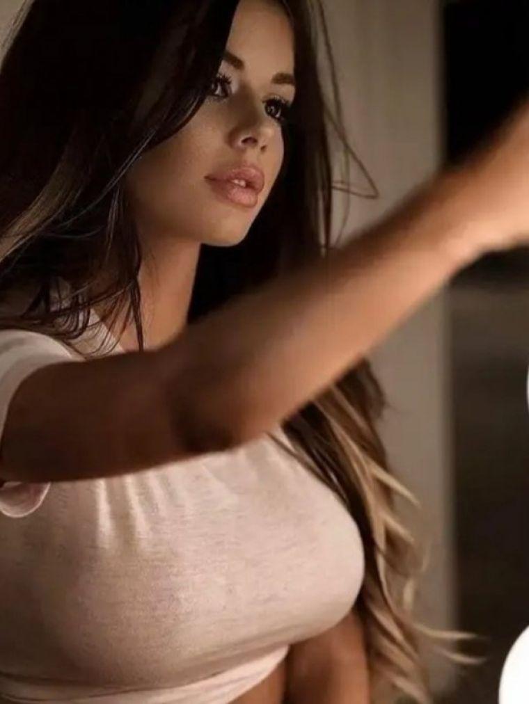 Зрелая негритянка Джаннет, работает 24 7