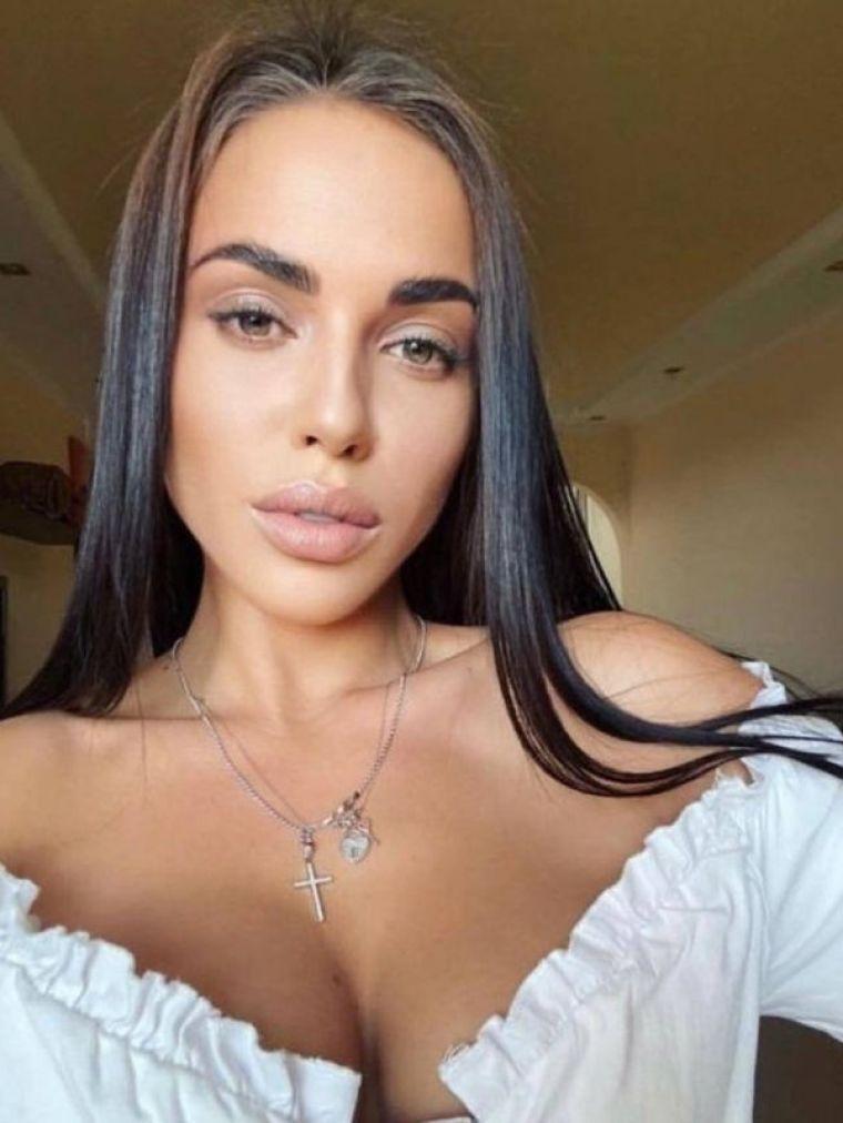 Молоденькая студентка Алла, рост: 152, вес: 43