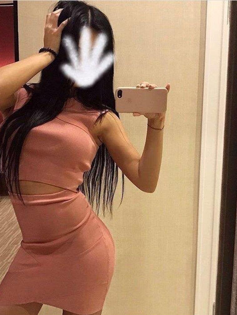 Молоденькая студентка Мила, рост: 173, вес: 71