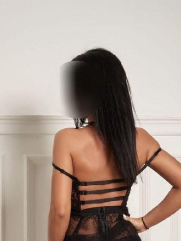 Заказать шлюху (Люба, тел. 8 965 525-23-77)