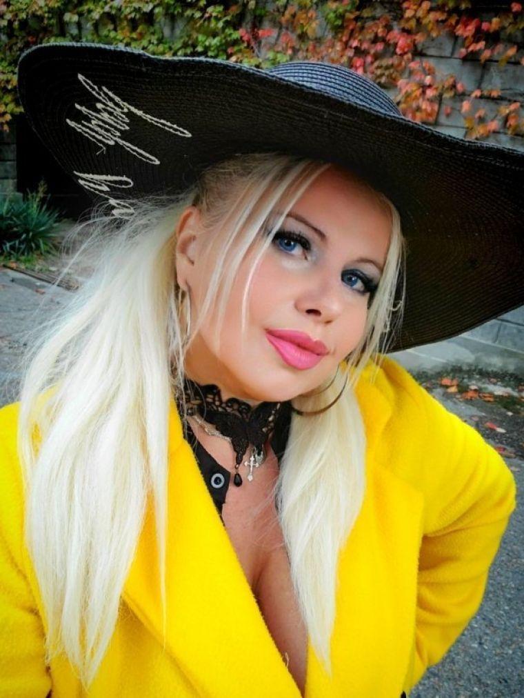 Виагра -подружки, 27 лет - госпожа-страпонесса