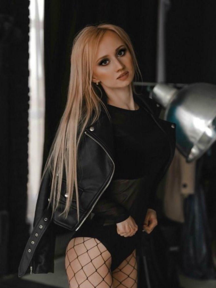 Сима, рост: 172, вес: 69 - госпожа БДСМ, закажите онлайн