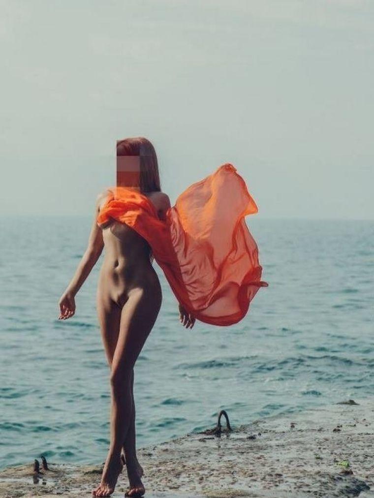 Лена - девушка на ночь для щедрого мужчины, закажите онлайн прямо сейчас