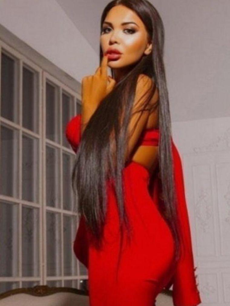 КИМ, фотография девушки по вызову