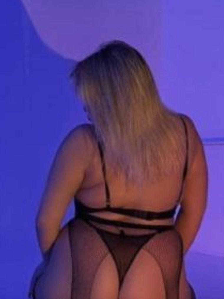 Ангелина , телефон проститутки 8 932 699-72-04