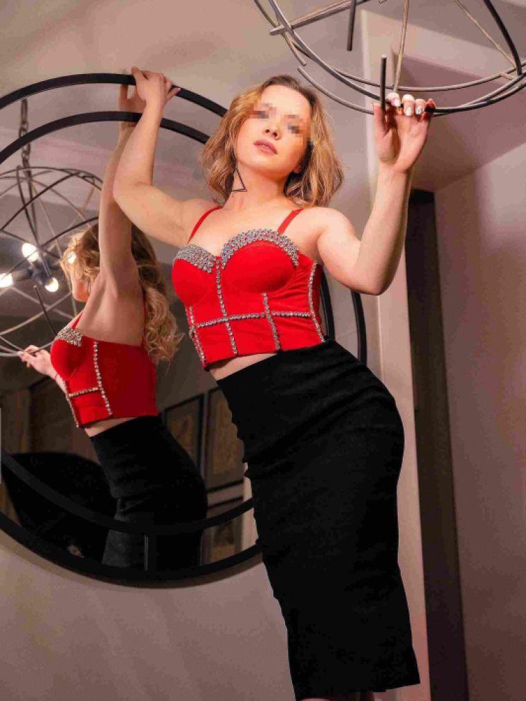 Кэтти   - проститутка студентка от 4000 руб. в час