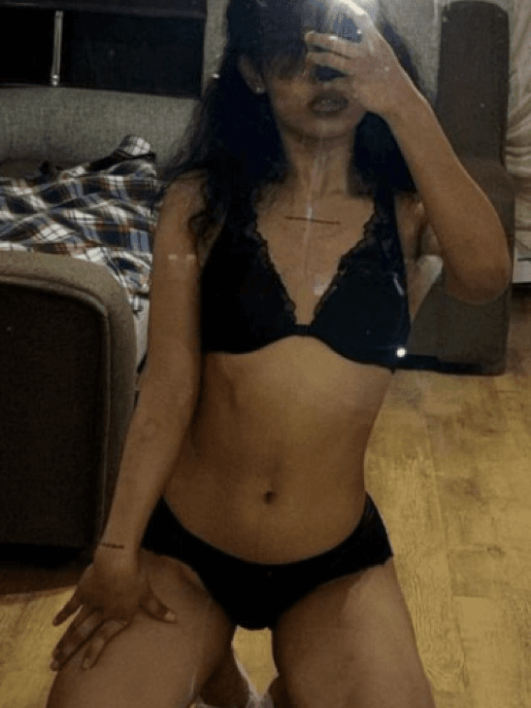 Проститутка негритянка Аделина , 19 лет