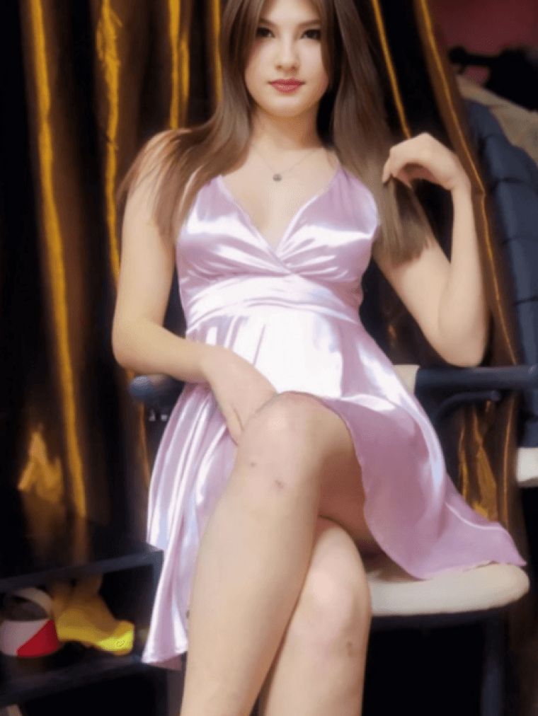 Мариэтта  - проститутка для семейных пар, рост: 170, вес: 55